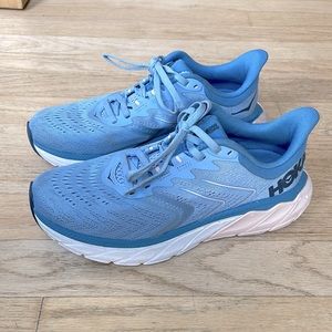 Hoka One One Arahi 5 sneakers